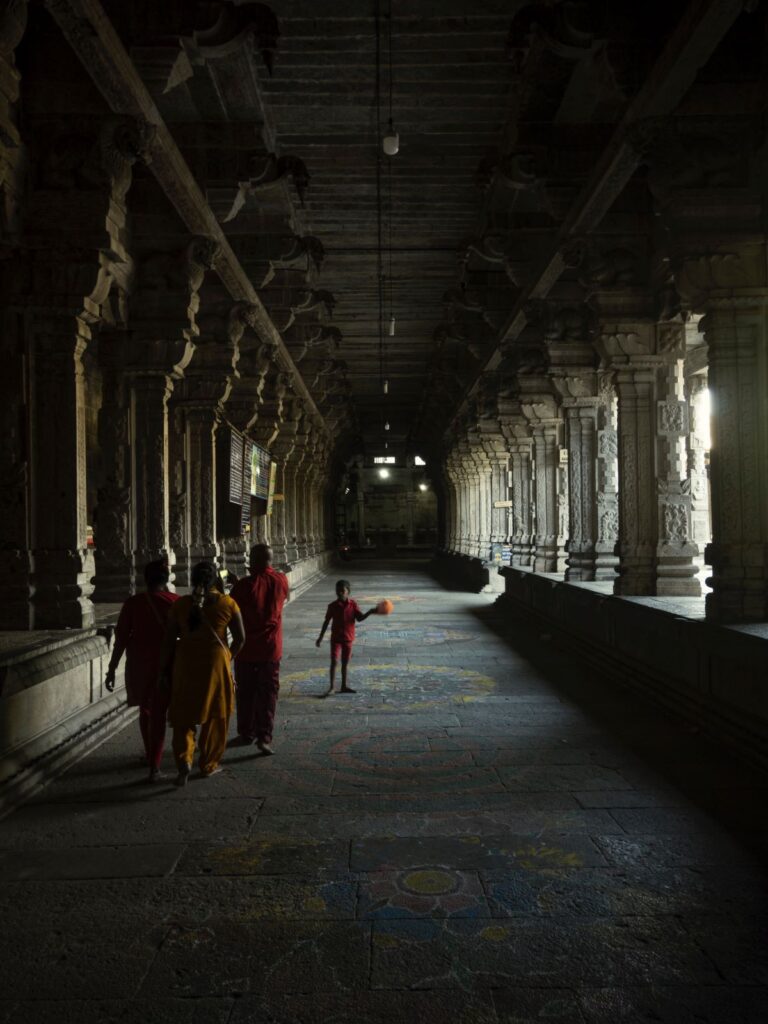 Bharatnatyam and Temple Architecture: A Fascinating Cosmic Relation Bhar Bharatnatyam,Temple Architecture in India,vastu shastra,Classical dance,dance posture