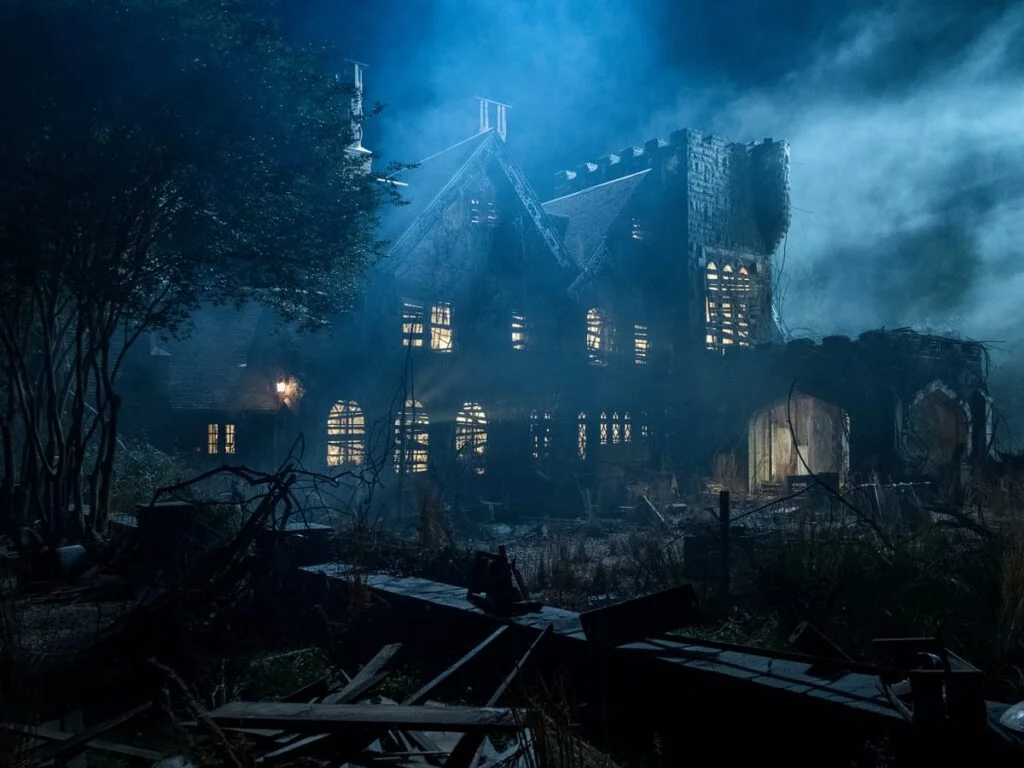 Architecture in Movies: 21 Interesting Must-watch for Architects How many times have you seen the protagonist's home and wished that you would own it? Watched by millions around the world and a significant part of human culture, movies are the ignition point of a young mind's journey towards their possible future career. From the ultra-modern houses of the future to the creepy crawlers in horror, Architecture in movies sets the tone and backstory to the entire plot of the film. Utopia is depicted with avant-garde postmodernist buildings guaranteed by the capitalist supremacy of the postindustrial era whereas dystopia is depicted with raw brutalist structures. Architecture in movies,Sci-fi best movies,Best hollywood horror movies,Movie genre types,English film