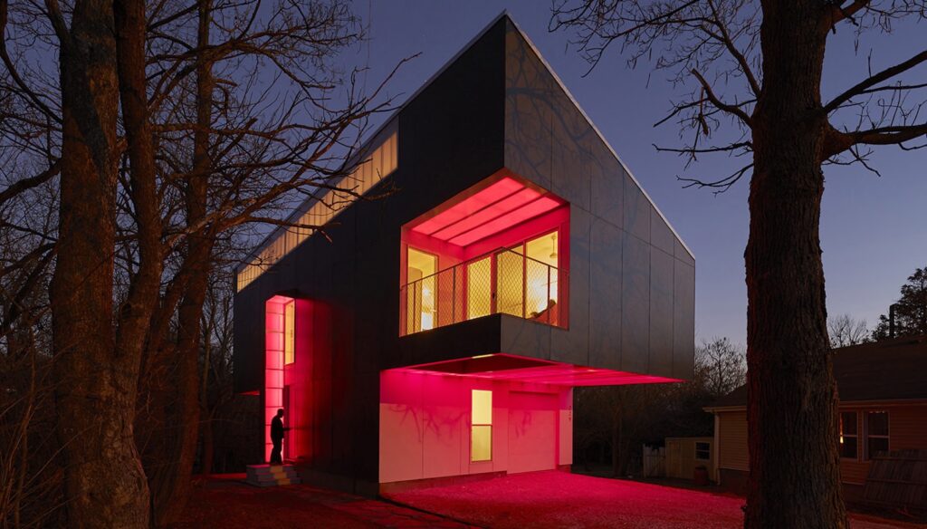 Glowing Mood Ring House