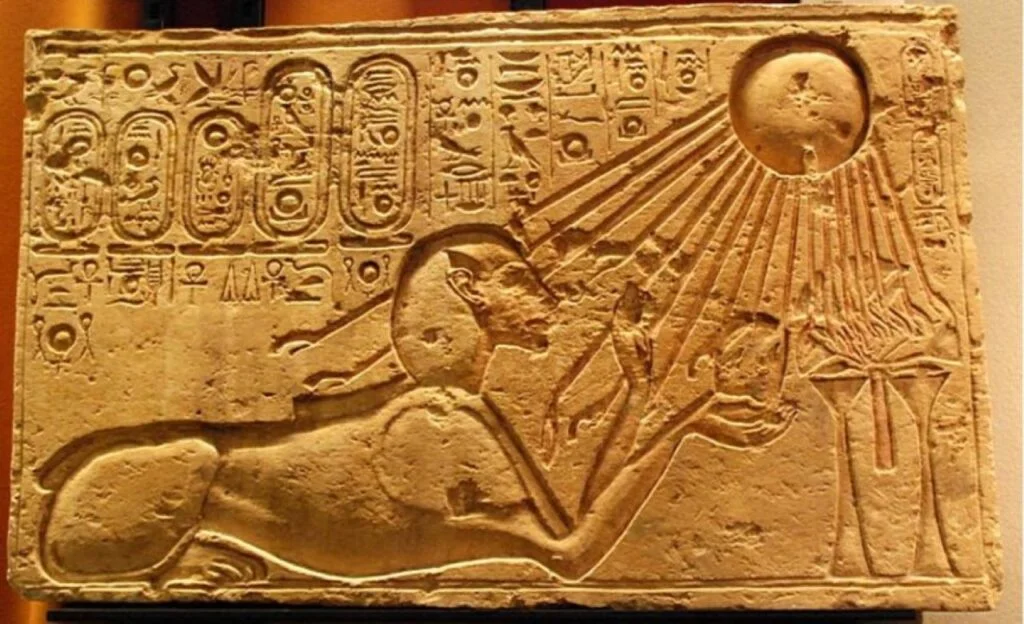 The Egyptian Architecture: An Intriguing Evolution in Architecture Ancient art depicting the extraterrestrial or supernatural influence
