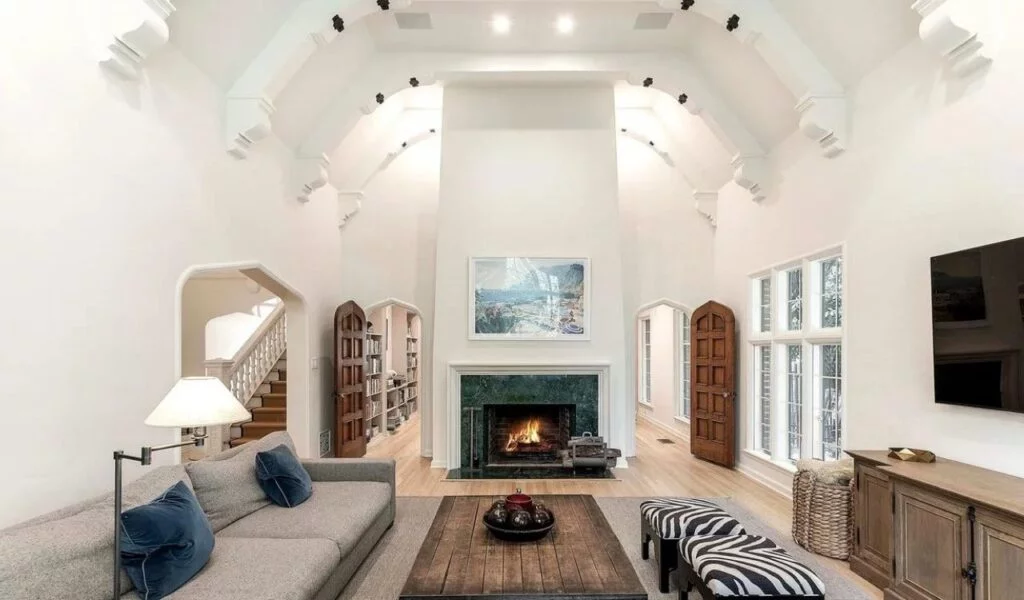 Interesting Peep into a Tudor House Design: An Off-Grid Experience Windows