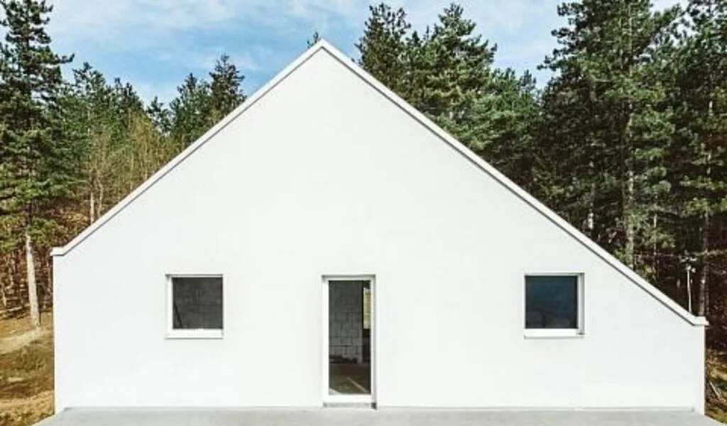 10 Best Examples of European Houses Around the World Banja House