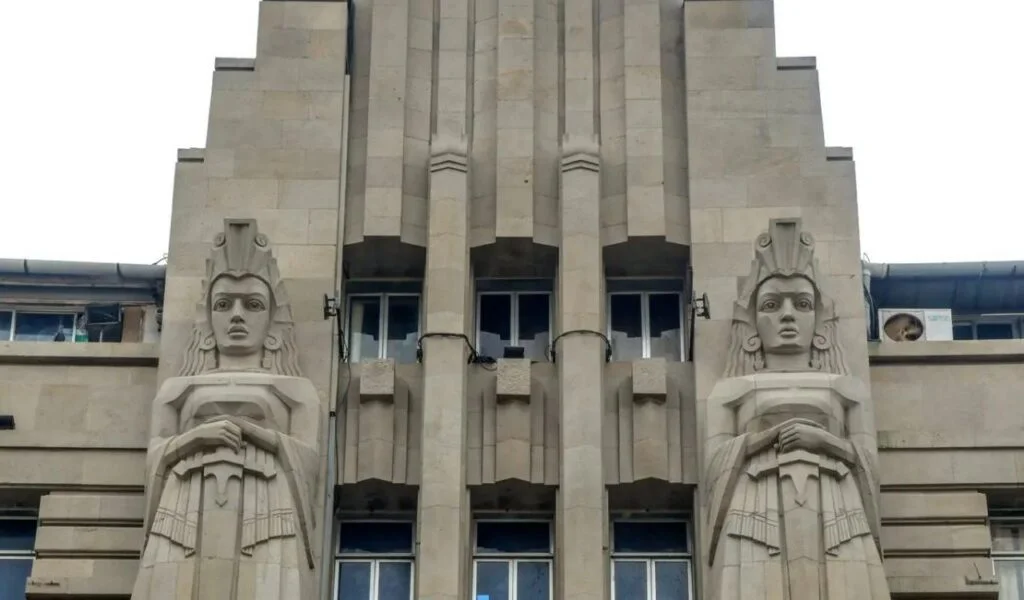 New India Assurance Fort