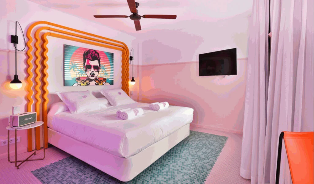 private guest room