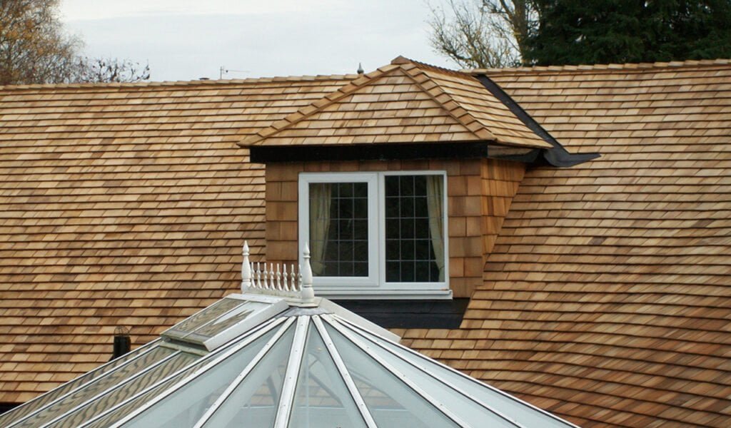 Housing In Extreme Cold: How Do People Adapt to Extremely Cold Climate? roofing in cold