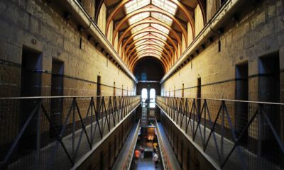 Prison architect luxury cell