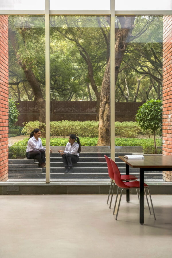 The Lalit Suri Hospitality School: A Harmonious Dialogue Between the Built and the Landscape Informed by local building traditions, The Lalit Suri Hospitality School sustains a harmonious dialogue between the built and the landscape. The Lalit Suri Hospitality School,Morphogenesis,design